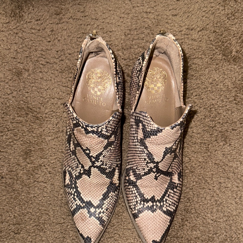 Vince Camuto Gigietta Snakeskin Ankle Boots - Picture 3 of 7